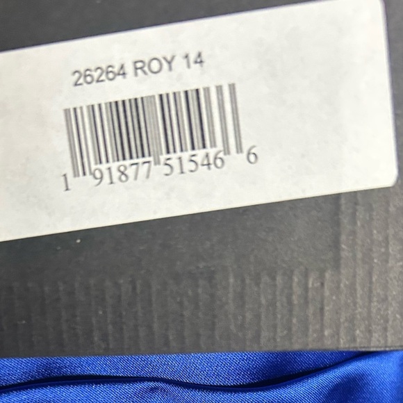 IEENA FOR MAC DUGGAL 26264 NWT Royal Plunging Faux Wrap Sleeveless Evening Gown - Picture 9 of 9